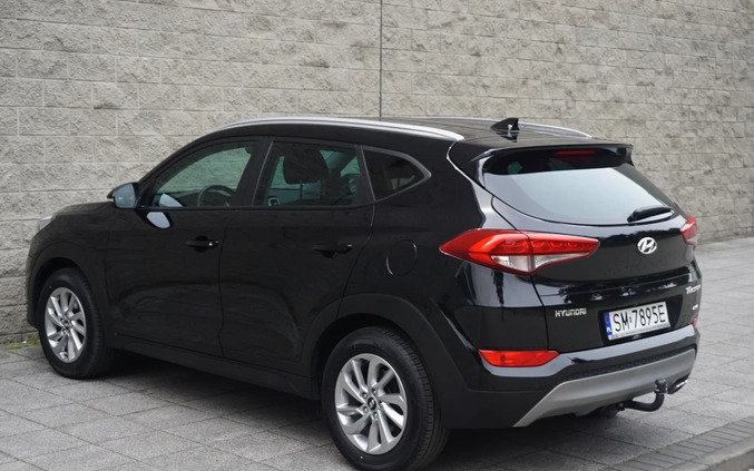 Hyundai Tucson cena 78900 przebieg: 104000, rok produkcji 2017 z Mysłowice małe 704